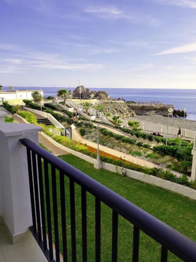 First Line Beach With Two Bedrooms And Sea View * Нерха